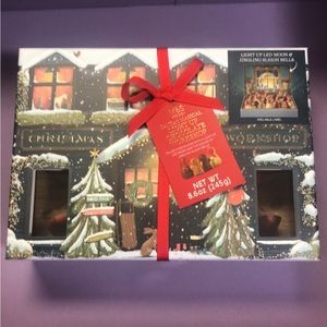 COPY - M & S / TARGET SANTA’S MAGICAL LIGHT UP CHOCOLATE WORKSHOP